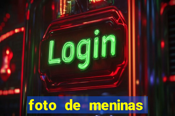 foto de meninas cacheadas no espelho