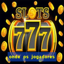 onde os jogadores do corinthians moram
