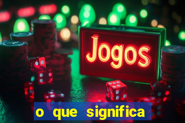 o que significa quando a luz acende sozinha