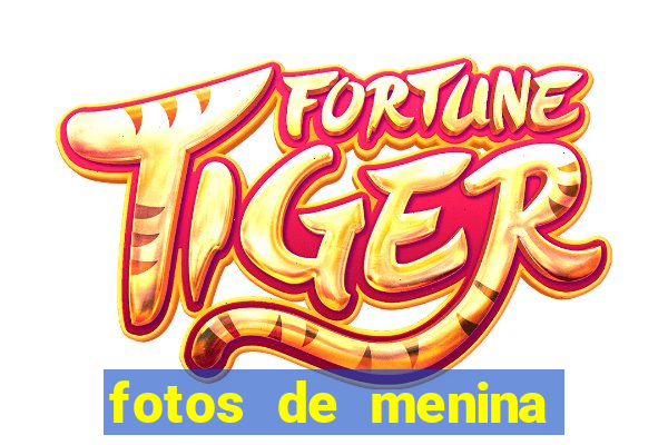 fotos de menina cacheada fake